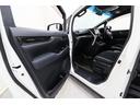 ２．５Ｚ　Ａエディション　ゴールデンアイズ　純正１０型ＳＤナビ　純正１２．１型後席モニター　バックカメラ　衝突軽減ブレーキ　レーダークルーズコントロール　クリアランスソナー　両側パワースライドドア　純正エンジンスターター　１００Ｖ電源　ＥＴＣ（69枚目）