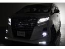 【LEDヘッドライト/前後LEDフォグライト】悪天候や夜間走行時も良好な視界を確保し安心して運転できる高輝度LEDヘッドライトを装備♪点灯速度が早く、消費電力も抑えられています!!