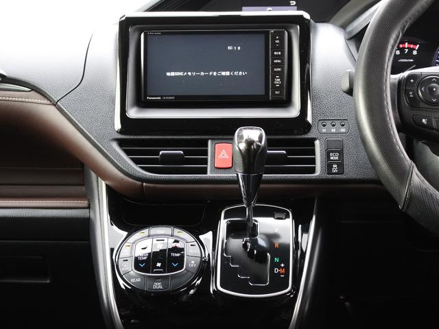 エスクァイア Gi 寒冷地 TRDエアロ ローダウン フリップダウンモニター ナビ 両側パワースライド クルーズコントロール シートヒーター 社外R17AW ETC 7人乗 4WD(26枚目)