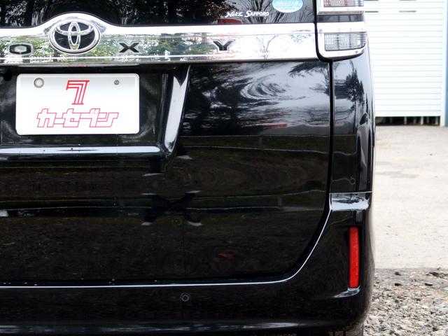ヴォクシー X 寒冷地 後期型 セーフティセンス パワースライド 純正9型ナビ クルーズコントロール プリクラッシュ レーンディパーチャー 先行車発進告知 7人乗 LEDヘッドライト ビルトETC 4WD(41枚目)