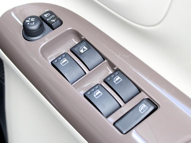 ムーヴキャンバス Ｇメイクアップリミテッド　ＳＡＩＩＩ　両側パワースライド　パノラマモニター　ナビ　諸突回避支援　車線逸脱警報　誤発進抑制　先行車発進アラーム　ＬＥＤヘッド　４ＷＤ　禁煙車（28枚目）