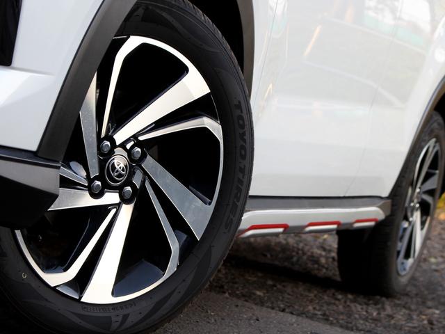 ライズ Z 寒冷地 スマートアシスト パノラミックビューモニター ブラインドスポットモニター レーダークルーズ シートヒーター ナビ LEDシーケンシャルターンランプ レーンキープコントロール 衝突回避支援(18枚目)