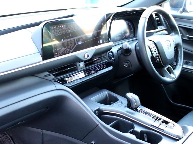 クラウンクロスオーバー Gアドバンスド・レザーパッケージ 寒冷地 モデリスタエアロ セーフティセンス パノラミックビューモニター ブラインドスポットモニター 4眼LEDヘッドライト 21インチアルミ シートベンチレーション パワートランク 12.3型ナビ(27枚目)