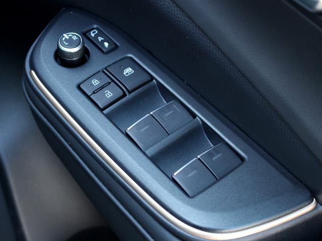 クラウンクロスオーバー Gアドバンスド・レザーパッケージ 寒冷地 モデリスタエアロ セーフティセンス パノラミックビューモニター ブラインドスポットモニター 4眼LEDヘッドライト 21インチアルミ シートベンチレーション パワートランク 12.3型ナビ(38枚目)