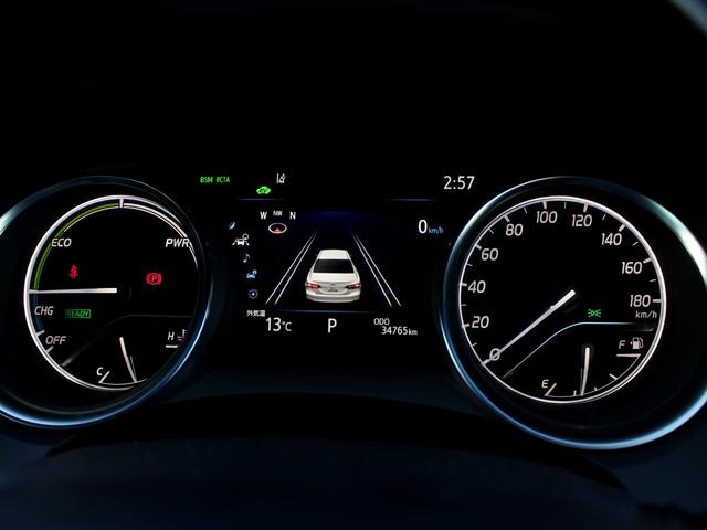 カムリ Gレザーパッケージ 寒冷地 セーフティセンス ブラインドスポットモニター ヘッドアップディスプレイ レーダークルーズ シートヒーター パワーシート 純正9型ナビ バックカメラ AC100V ETC2.0(26枚目)