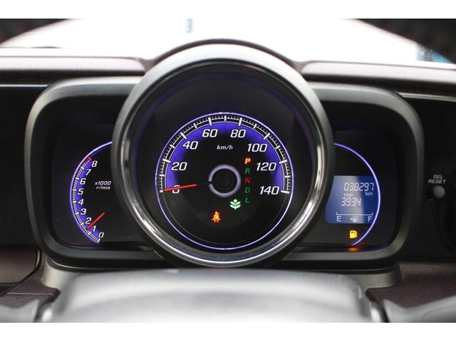 N-ONE プレミアム・Lパッケージ 4WD バックカメラ HIDヘッドライト アイドリングストップ プッシュスタート フォグライト(11枚目)