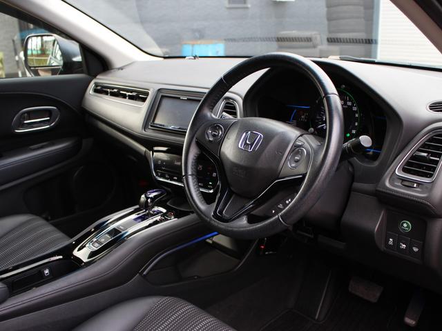 ヴェゼル ハイブリッドＸ・Ｌパッケージ　シティブレーキアクティブシステム　クルーズコントロール　ナビ　バックカメラ　社外１８ＡＷ　ＬＥＤヘッドライト　ルーフレール　シートヒーター　ワイパーデアイサー　ミラーヒーター　ＥＴＣ（25枚目）