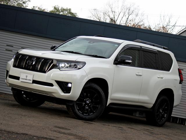 ランドクルーザープラド ＴＸ　Ｌパッケージ・ブラックエディション　寒冷地　後期型　セーフティセンス　純正９型ナビ　マルチテレインモニター　ブラインドスポットモニター　専用Ｒ１８アルミ　ブラックルーフレール　ツインバッテリー　シートベンチレーション　黒革（3枚目）