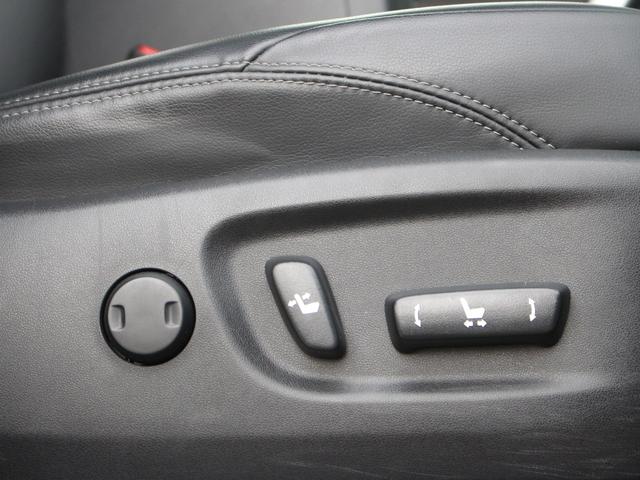 ランドクルーザープラド ＴＸ　Ｌパッケージ・ブラックエディション　寒冷地　後期型　セーフティセンス　純正９型ナビ　マルチテレインモニター　ブラインドスポットモニター　専用Ｒ１８アルミ　ブラックルーフレール　ツインバッテリー　シートベンチレーション　黒革（16枚目）