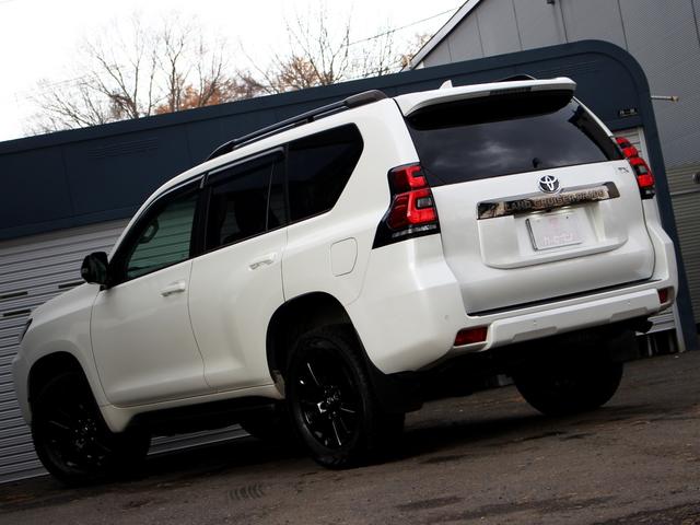 ランドクルーザープラド ＴＸ　Ｌパッケージ・ブラックエディション　寒冷地　後期型　セーフティセンス　純正９型ナビ　マルチテレインモニター　ブラインドスポットモニター　専用Ｒ１８アルミ　ブラックルーフレール　ツインバッテリー　シートベンチレーション　黒革（27枚目）