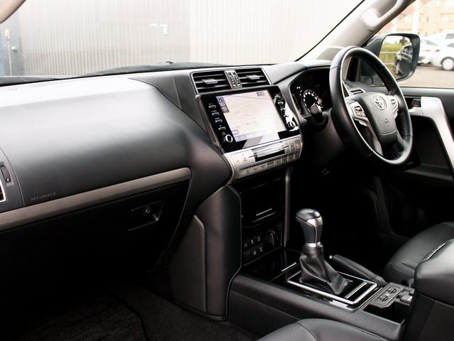 ランドクルーザープラド ＴＸ　Ｌパッケージ・ブラックエディション　寒冷地　後期型　セーフティセンス　純正９型ナビ　マルチテレインモニター　ブラインドスポットモニター　専用Ｒ１８アルミ　ブラックルーフレール　ツインバッテリー　シートベンチレーション　黒革（32枚目）