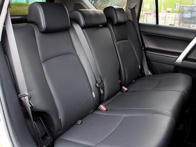 ランドクルーザープラド ＴＸ　Ｌパッケージ・ブラックエディション　寒冷地　後期型　セーフティセンス　純正９型ナビ　マルチテレインモニター　ブラインドスポットモニター　専用Ｒ１８アルミ　ブラックルーフレール　ツインバッテリー　シートベンチレーション　黒革（42枚目）