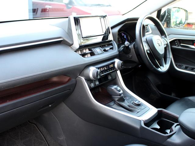 ＲＡＶ４ ハイブリッドＧ　セーフティセンス　ブラインドスポットモニター　パワーバックドア　インテリジェントクリアランスソナー　シート＆ステアヒーター　メモリー機能付パワーシート　ナビ　バックカメラ　ビルトＥＴＣ（25枚目）