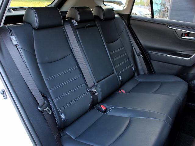 ＲＡＶ４ ハイブリッドＧ　セーフティセンス　ブラインドスポットモニター　パワーバックドア　インテリジェントクリアランスソナー　シート＆ステアヒーター　メモリー機能付パワーシート　ナビ　バックカメラ　ビルトＥＴＣ（36枚目）