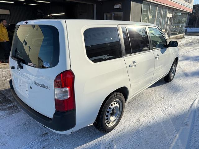 プロボックス ＧＬ　４ＷＤ　社外メモリナビ　バックカメラ　トヨタセーフティセンス　ＥＴＣ　寒冷地仕様（6枚目）