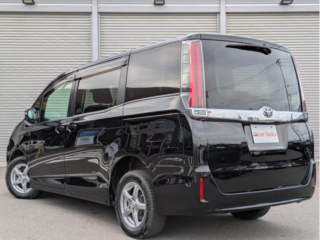 ノア Ｘ　４ＷＤ　寒冷地仕様　ワンオーナー　純正ナビ　フルセグＴＶ　バックカメラ　両側パワースライドドア　ＬＥＤヘッドライト　ＥＴＣ　クルーズコントロール　エンジンスターター（8枚目）