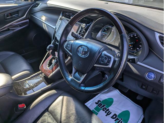 ハリアーハイブリッド プレミアム　アドバンスドパッケージ　４ＷＤ　メーカーナビ　フルセグＴＶ　全方位モニター　ＪＢＬサウンド　パワーバックドア　ＥＴＣ　レーダークルーズコントロール　ワイヤレス充電　夏・冬タイヤ　ＭＴモード（25枚目）