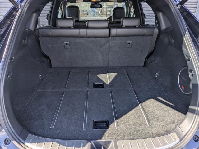 ハリアーハイブリッド プレミアム　アドバンスドパッケージ　４ＷＤ　メーカーナビ　フルセグＴＶ　全方位モニター　ＪＢＬサウンド　パワーバックドア　ＥＴＣ　レーダークルーズコントロール　ワイヤレス充電　夏・冬タイヤ　ＭＴモード（30枚目）