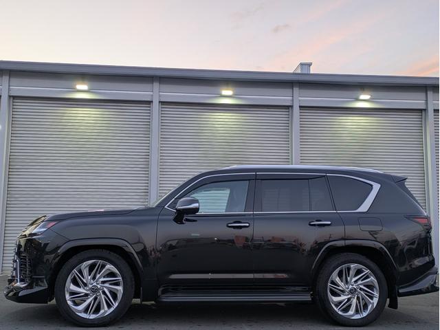 LX LX600 エグゼクティブ 4WD ワンオーナー 禁煙車 寒冷地仕様 リアエンターテイメント マークレビンソン ムーンルーフ 前後ドライブレコーダー デジタルインナーミラー(9枚目)