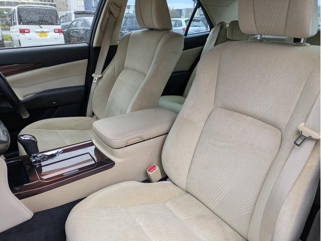 クラウンハイブリッド ロイヤルサルーンＧ　Ｆｏｕｒ　寒冷地仕様　メーカーナビ　フルセグＴＶ　バックカメラ　前後ドラレコ　ＨＩＤライト　ＥＴＣ　シートヒーター　エンジンスターター　クルーズコントロール　ＭＴモード（26枚目）