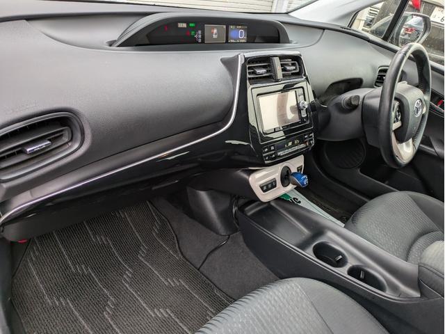 プリウス S 4WD ワンオーナー 寒冷地仕様 社外ナビ フルセグTV バックカメラ ETC LEDヘッドライト クルーズコントロール 純正エンジンスターター フロントドライブレコーダー 夏・冬タイヤ(27枚目)