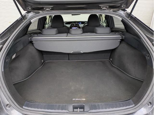 プリウス S 4WD ワンオーナー 寒冷地仕様 社外ナビ フルセグTV バックカメラ ETC LEDヘッドライト クルーズコントロール 純正エンジンスターター フロントドライブレコーダー 夏・冬タイヤ(30枚目)