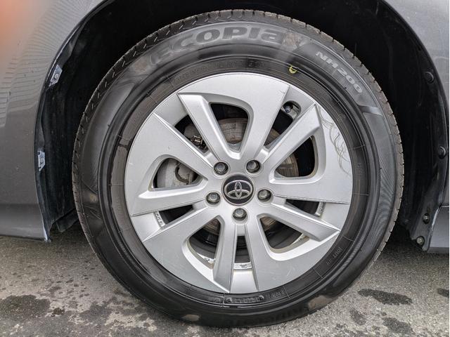 プリウス S 4WD ワンオーナー 寒冷地仕様 社外ナビ フルセグTV バックカメラ ETC LEDヘッドライト クルーズコントロール 純正エンジンスターター フロントドライブレコーダー 夏・冬タイヤ(32枚目)