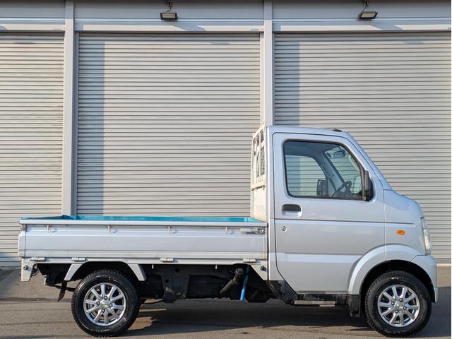 キャリイトラック KCエアコン・パワステ リミテッド 4WD ワンオーナー 純正オーディオ エアコン パワステ オートマ 夏・冬タイヤ(4枚目)