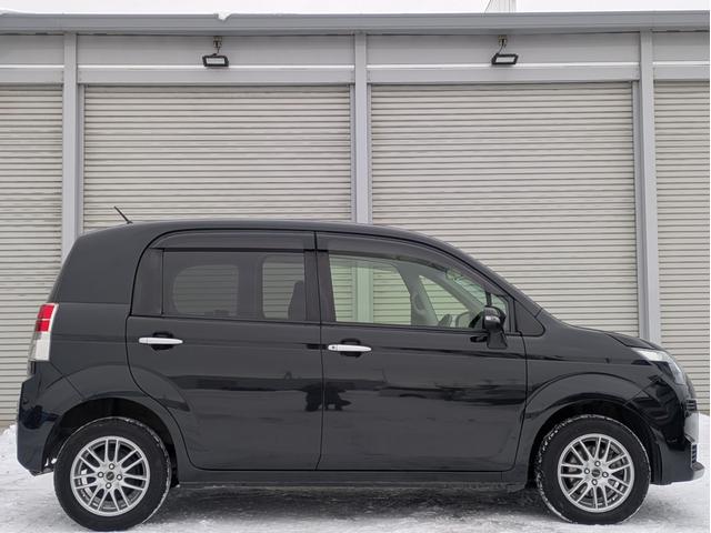 スペイド G 4WD 寒冷地仕様 純正ナビ ワンセグTV ETC 片側パワースライドドア シートヒーター 革巻ステアリング 夏・冬タイヤ(5枚目)