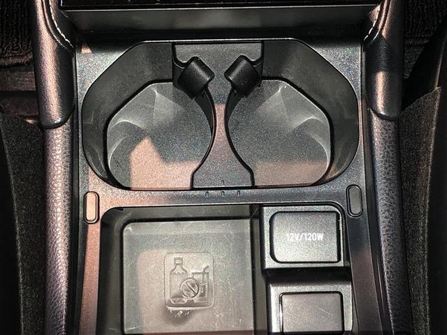 ハリアーハイブリッド プレミアム　ナビ＆ＴＶ　パワーステアリング　ＬＥＤライト　オートクルーズコントロール　キーレス　スマートキー　アルミホイール　ＡＢＳ　パワーウィンドウ　サイドエアバッグ　ドラレコ　横滑り防止　エアバッグ　ＤＶＤ（30枚目）