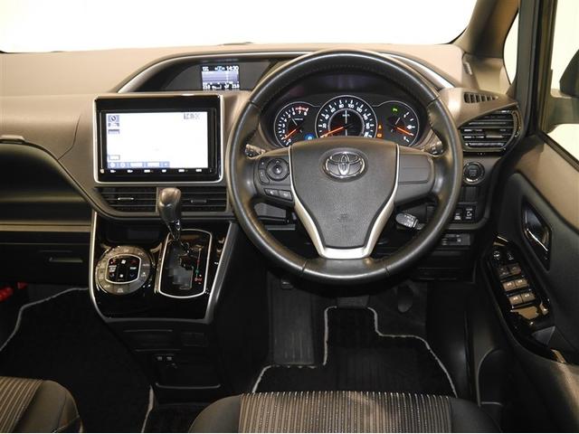 ヴォクシー ＺＳ　煌ＩＩ　両側ＰＳＤ　アルミホイール　ＶＳＣ　ナビ＆ＴＶ　ＤＶＤ再生可能　スマートキ－　ＰＳ　オートエアコン　キーレスエントリー　地デジＴＶ　全席パワーウインドウ　ＬＥＤライト　ＡＢＳ　バックモニター　寒冷地（5枚目）