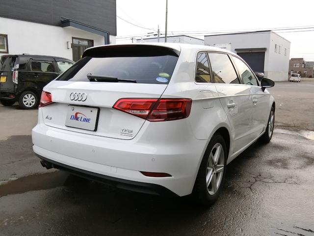 スポーツバック1.4TFSI 本州仕入車(2枚目)