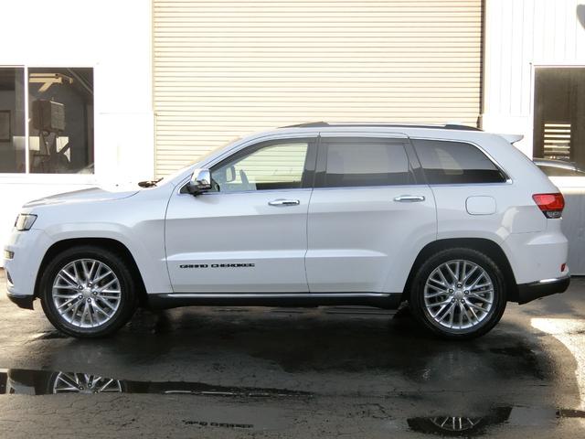 ジープ・グランドチェロキー サミット　サンルーフ　ｈａｒｍａｎ／ｋａｒｄｏｎサウンド　レーダークルーズコントロール　限定車サミット（8枚目）