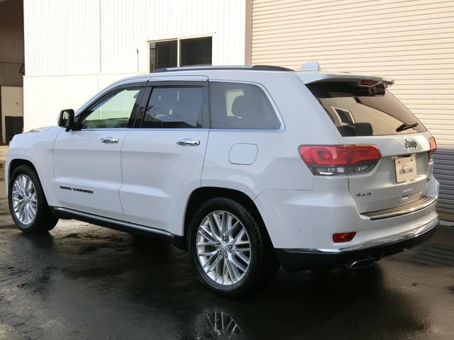 ジープ・グランドチェロキー サミット　サンルーフ　ｈａｒｍａｎ／ｋａｒｄｏｎサウンド　レーダークルーズコントロール　限定車サミット（9枚目）