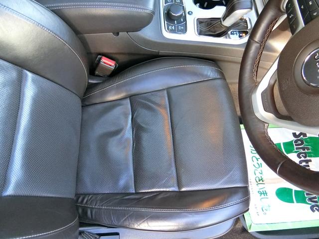 ジープ・グランドチェロキー サミット　サンルーフ　ｈａｒｍａｎ／ｋａｒｄｏｎサウンド　レーダークルーズコントロール　限定車サミット（19枚目）