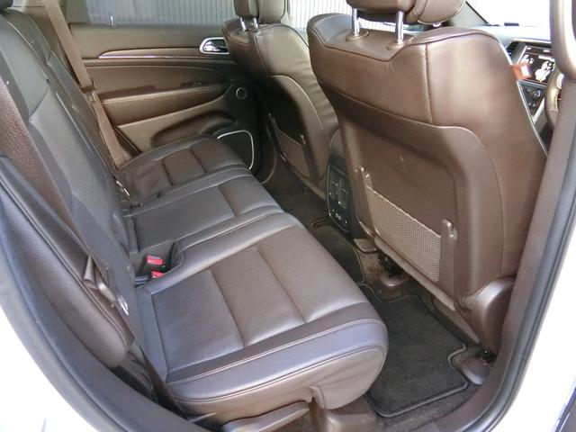 ジープ・グランドチェロキー サミット　サンルーフ　ｈａｒｍａｎ／ｋａｒｄｏｎサウンド　レーダークルーズコントロール　限定車サミット（22枚目）