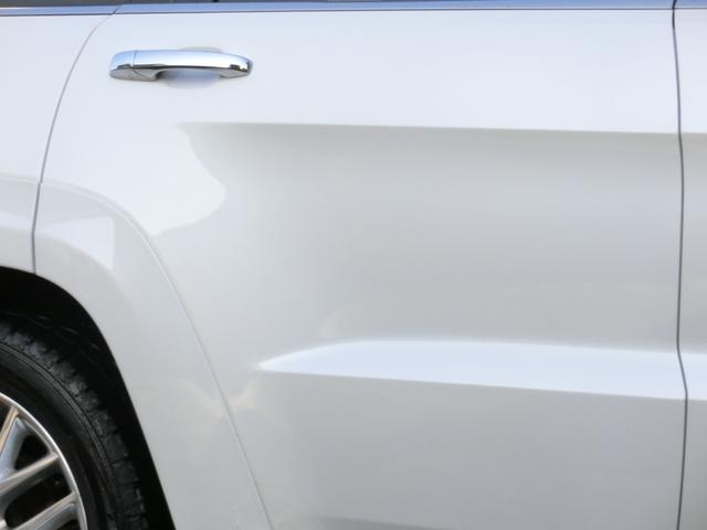 ジープ・グランドチェロキー サミット　サンルーフ　ｈａｒｍａｎ／ｋａｒｄｏｎサウンド　レーダークルーズコントロール　限定車サミット（43枚目）