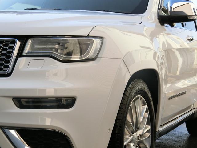 ジープ・グランドチェロキー サミット　サンルーフ　ｈａｒｍａｎ／ｋａｒｄｏｎサウンド　レーダークルーズコントロール　限定車サミット（47枚目）