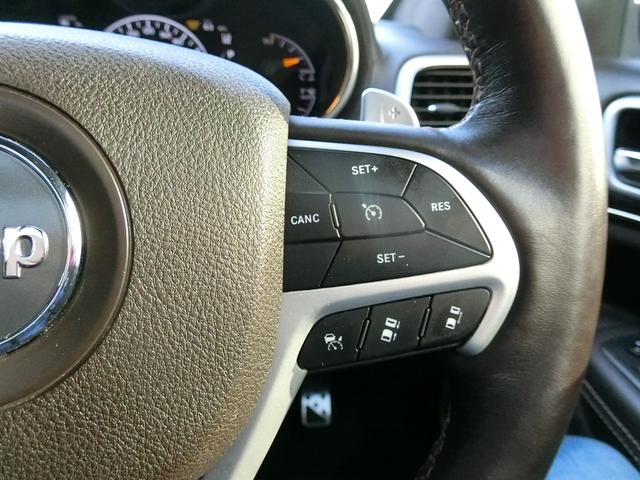 ジープ・グランドチェロキー サミット　サンルーフ　ｈａｒｍａｎ／ｋａｒｄｏｎサウンド　レーダークルーズコントロール　限定車サミット（59枚目）