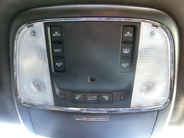 ジープ・グランドチェロキー サミット　サンルーフ　ｈａｒｍａｎ／ｋａｒｄｏｎサウンド　レーダークルーズコントロール　限定車サミット（63枚目）