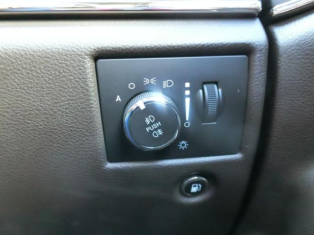 ジープ・グランドチェロキー サミット　サンルーフ　ｈａｒｍａｎ／ｋａｒｄｏｎサウンド　レーダークルーズコントロール　限定車サミット（65枚目）