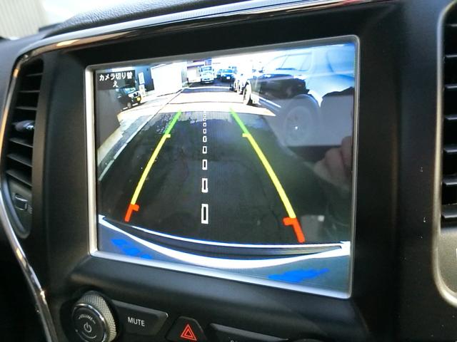 ジープ・グランドチェロキー サミット　サンルーフ　ｈａｒｍａｎ／ｋａｒｄｏｎサウンド　レーダークルーズコントロール　限定車サミット（70枚目）