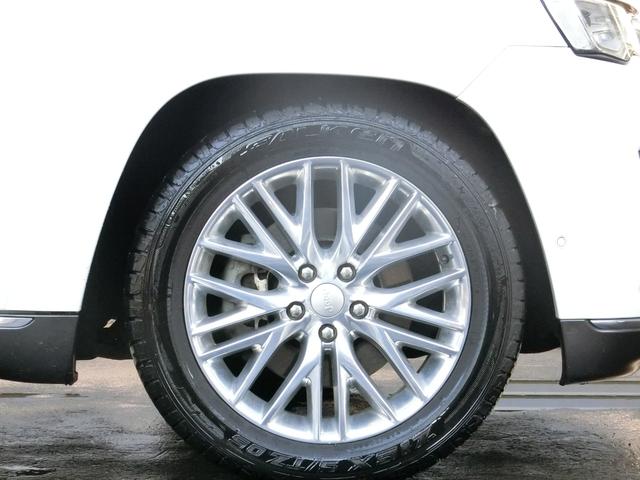 ジープ・グランドチェロキー サミット　サンルーフ　ｈａｒｍａｎ／ｋａｒｄｏｎサウンド　レーダークルーズコントロール　限定車サミット（72枚目）