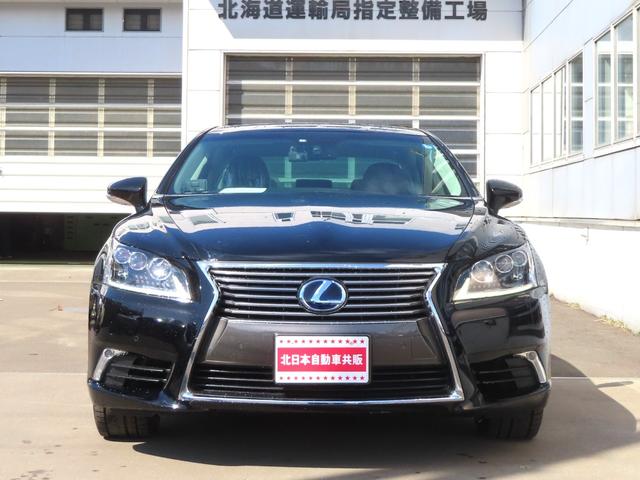 ＬＳ ＬＳ６００ｈ　バージョンＬ　４ＷＤ　衝突軽減ブレーキ・純正ナビ・フルセグ・ＣＤ／ＤＶＤ／ＢＴ・Ｂカメラ・リアエンターテイメント・レザーシート・シートヒーター・エアシート・スマートキー・エアサス・ＢＳＭ・ＥＴＣ・後席マッサージ（12枚目）