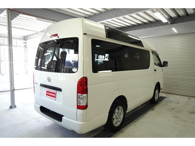 ハイエースバン 　Ｄ－ＴＢ　車いす仕様車　４ＷＤ　Ｄ保証　２年車検（付）・Ｂカメラ・スイングアームリフト・車いす固定装置２基・オートステップ・１０人乗り・キーレス・リアヒーター（13枚目）