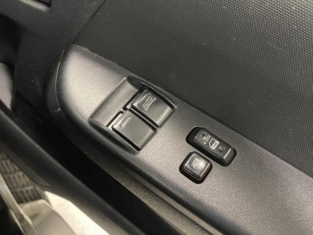 ハイエースバン 　Ｄ－ＴＢ　車いす仕様車　４ＷＤ　Ｄ保証　２年車検（付）・Ｂカメラ・スイングアームリフト・車いす固定装置２基・オートステップ・１０人乗り・キーレス・リアヒーター（26枚目）