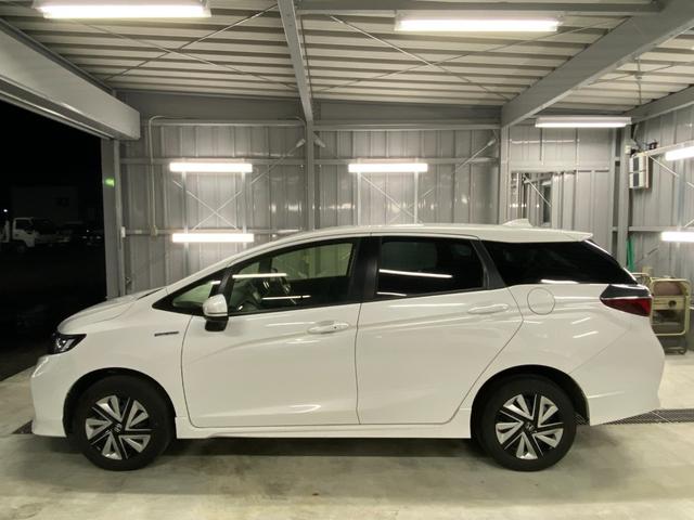 シャトル ハイブリッド ホンダセンシング 4WD B保証 2年車検(付)・ホンダセンシング・衝突軽減ブレーキ・ナビ・CD/BT・Bカメラ・レーダークルコン・ETC・スマートキー・Pスタート・ワイパーデアイサー・VSA(10枚目)