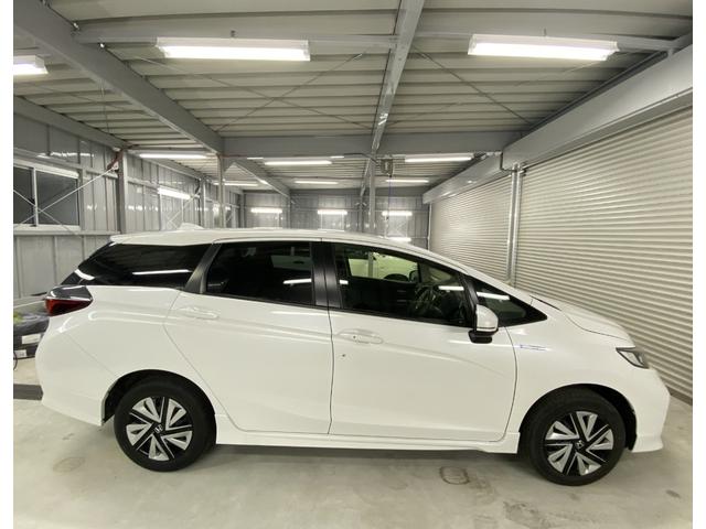 シャトル ハイブリッド ホンダセンシング 4WD B保証 2年車検(付)・ホンダセンシング・衝突軽減ブレーキ・ナビ・CD/BT・Bカメラ・レーダークルコン・ETC・スマートキー・Pスタート・ワイパーデアイサー・VSA(14枚目)