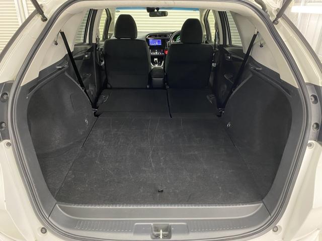 シャトル ハイブリッド ホンダセンシング 4WD B保証 2年車検(付)・ホンダセンシング・衝突軽減ブレーキ・ナビ・CD/BT・Bカメラ・レーダークルコン・ETC・スマートキー・Pスタート・ワイパーデアイサー・VSA(34枚目)