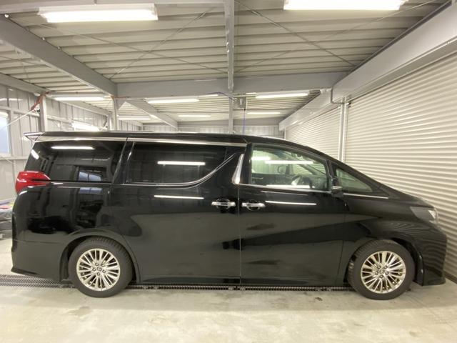 アルファード 2.5S 4WD 2年車検(付)・11インチナビ・TV・CD/DVD/BT・Bカメラ・フリップダウン・スマートキー・Pスタート・純正エアロ・Wパワスラ・8人乗り・ETC・エンスタ・LED(14枚目)